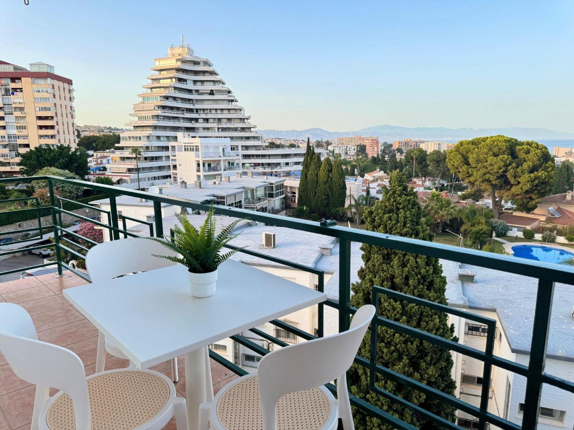 El Refugio- Panoramic Sea Views Apartment Беналмадена Екстериор снимка